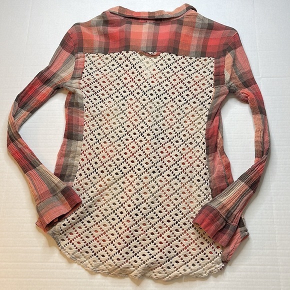 We The Free Mixed Media Plaid and Crocheted Button Down Size XS - Picture 2 of 9